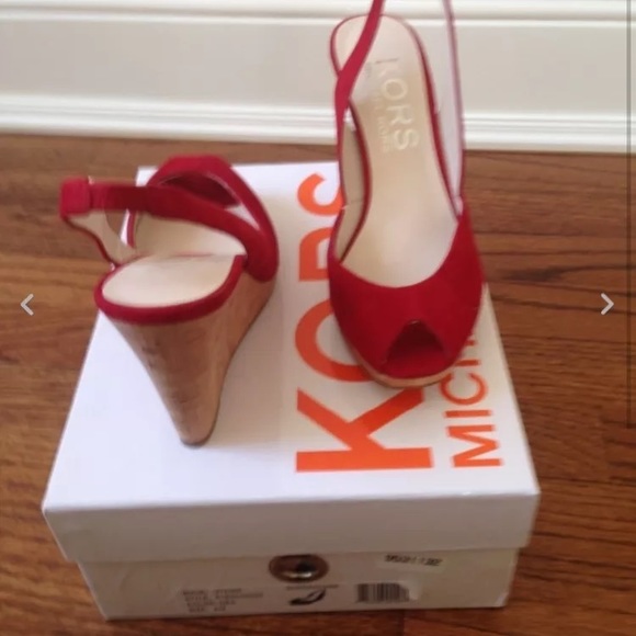 MICHAEL KORS VIVIAN SUEDE/CORK RED ESPADRILLES 6 - Picture 4 of 8